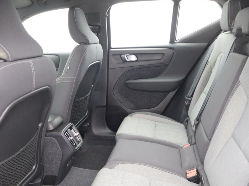 2023 (23) VOLVO XC40 2.0 B3P Plus Dark 5dr Auto 5533608
