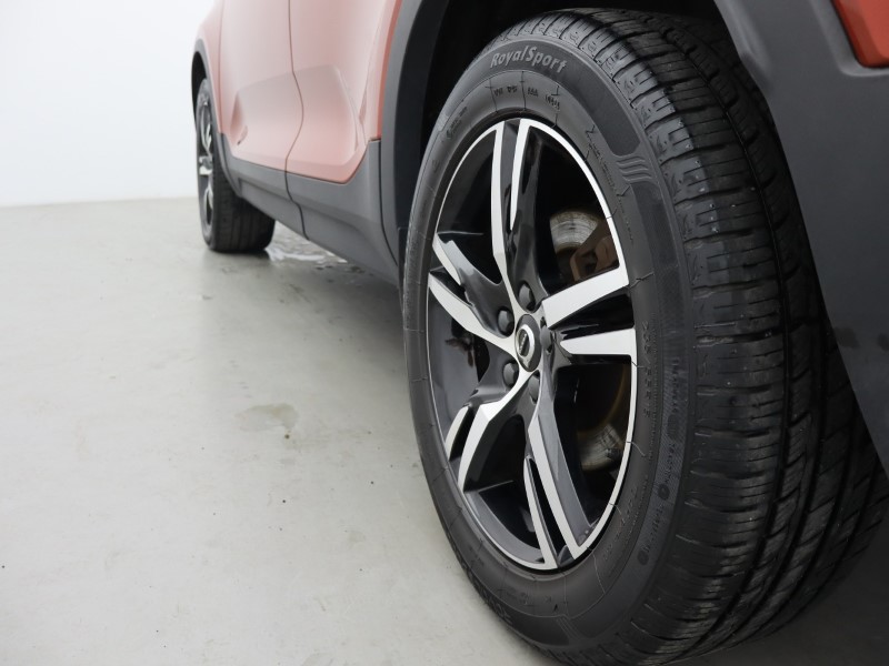 2023 (23) VOLVO XC40 2.0 B3P Plus Dark 5dr Auto 5533606