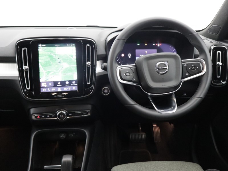 2023 (23) VOLVO XC40 2.0 B3P Plus Dark 5dr Auto 5533625