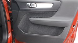 2023 (23) VOLVO XC40 2.0 B3P Plus Dark 5dr Auto 5533609