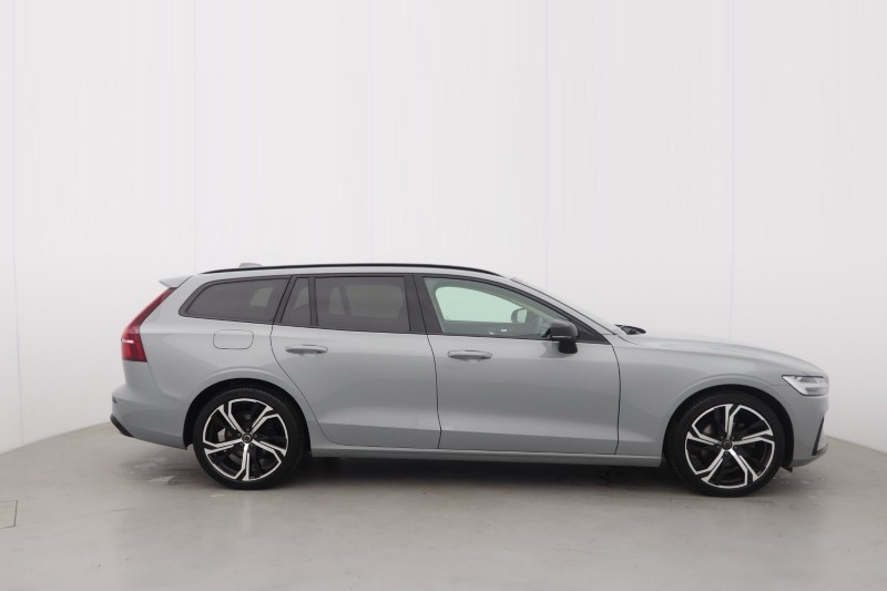 2025 (25) VOLVO V60 2.0 B4P Plus Dark 5dr Auto [7 speed] 5572897