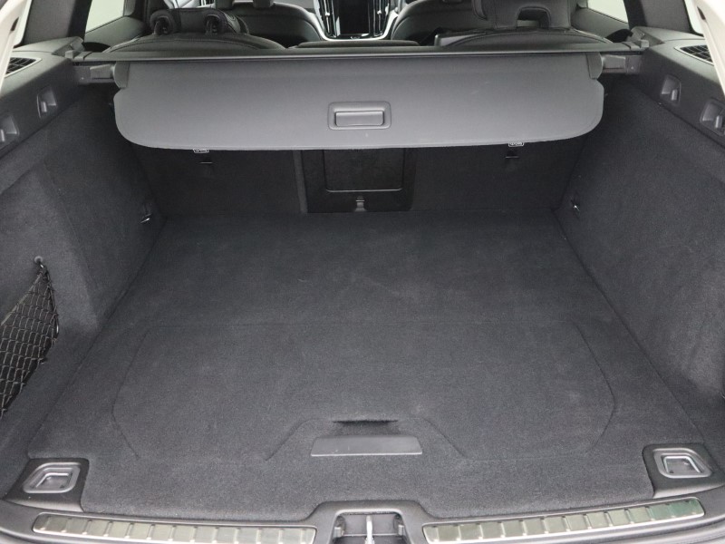 2025 (25) VOLVO V60 2.0 B4P Plus Dark 5dr Auto [7 speed] 5572848
