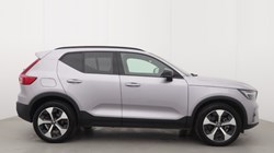 2025 (75) VOLVO XC40 2.0 B3P Plus Dark 5dr Auto 5563625