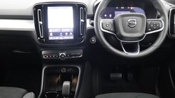 2025 (75) VOLVO XC40 2.0 B3P Plus Dark 5dr Auto 5563664