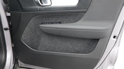 2025 (75) VOLVO XC40 2.0 B3P Plus Dark 5dr Auto 5563646