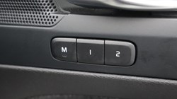 2025 (75) VOLVO XC40 2.0 B3P Plus Dark 5dr Auto 5563650
