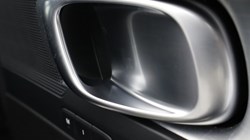 2025 (75) VOLVO XC40 2.0 B3P Plus Dark 5dr Auto 5563649