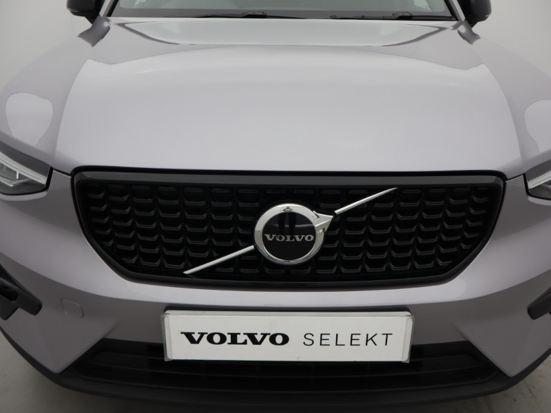 2025 (75) VOLVO XC40 2.0 B3P Plus Dark 5dr Auto 5563631