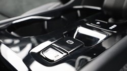 2025 (75) VOLVO XC40 2.0 B3P Plus Dark 5dr Auto 5563678