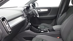 2025 (75) VOLVO XC40 2.0 B3P Plus Dark 5dr Auto 5563644