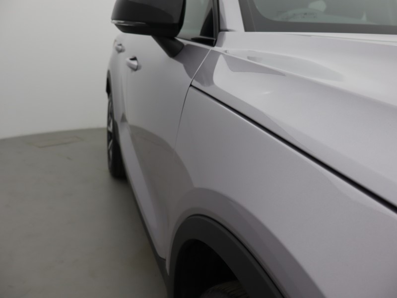 2025 (75) VOLVO XC40 2.0 B3P Plus Dark 5dr Auto 5563633