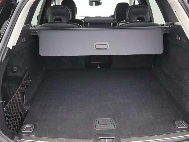 2022 (72) VOLVO XC60 2.0 B4D Plus Dark 5dr AWD Geartronic 5585469