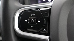 2022 (72) VOLVO XC60 2.0 B4D Plus Dark 5dr AWD Geartronic 5585498