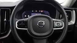 2022 (72) VOLVO XC60 2.0 B4D Plus Dark 5dr AWD Geartronic 5585497