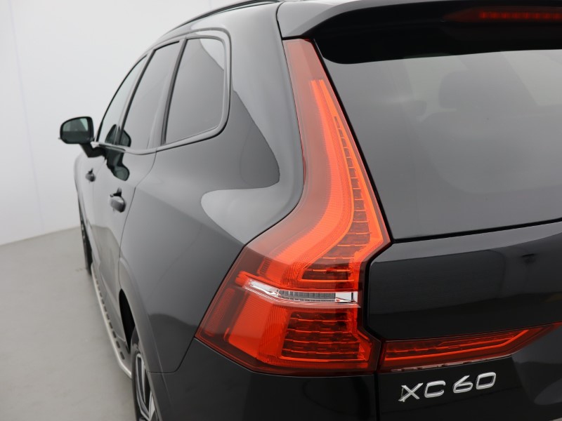 2022 (72) VOLVO XC60 2.0 B4D Plus Dark 5dr AWD Geartronic 5585465