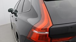 2022 (72) VOLVO XC60 2.0 B4D Plus Dark 5dr AWD Geartronic 5585465