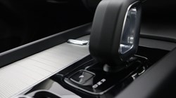 2022 (72) VOLVO XC60 2.0 B4D Plus Dark 5dr AWD Geartronic 5585509