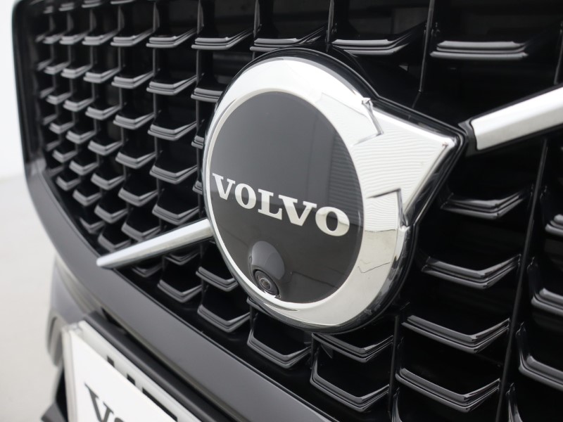 2022 (72) VOLVO XC60 2.0 B4D Plus Dark 5dr AWD Geartronic 5585461