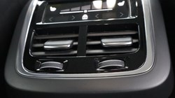 2022 (72) VOLVO XC60 2.0 B4D Plus Dark 5dr AWD Geartronic 5585494