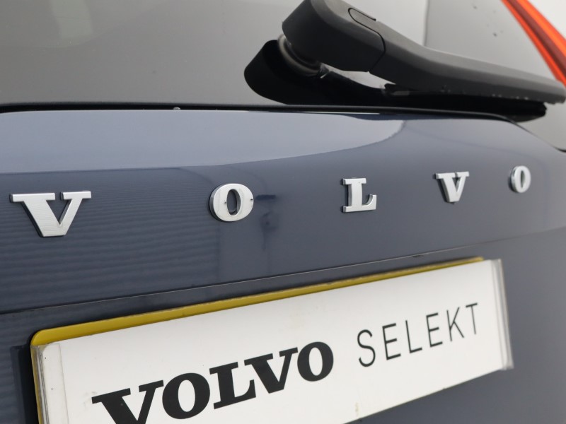 2021 (21) VOLVO XC90 2.0 B5D [235] R DESIGN 5dr AWD Geartronic 5572291