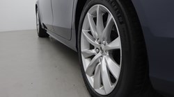 2021 (21) VOLVO V90 2.0 B4P Momentum 5dr Auto 5586511