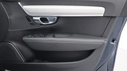 2021 (21) VOLVO V90 2.0 B4P Momentum 5dr Auto 5586514