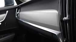 2021 (21) VOLVO V90 2.0 B4P Momentum 5dr Auto 5586544