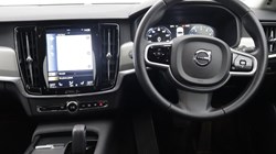 2021 (21) VOLVO V90 2.0 B4P Momentum 5dr Auto 5586531