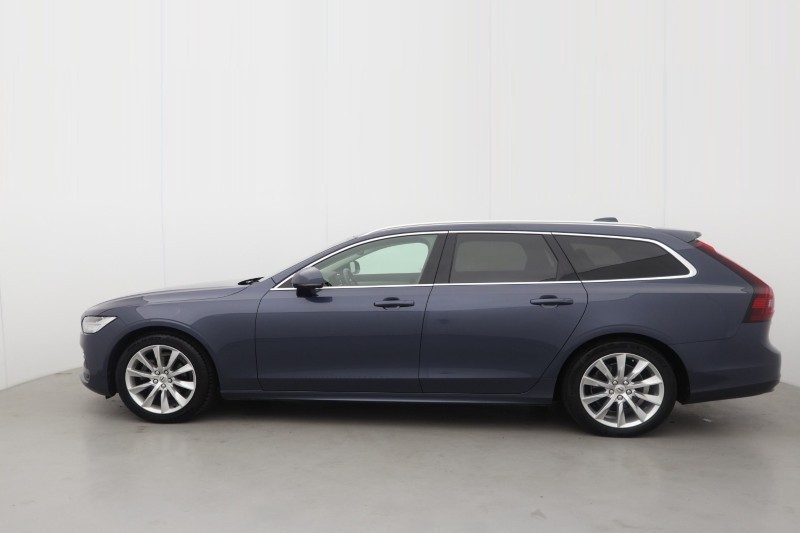2021 (21) VOLVO V90 2.0 B4P Momentum 5dr Auto 5651801