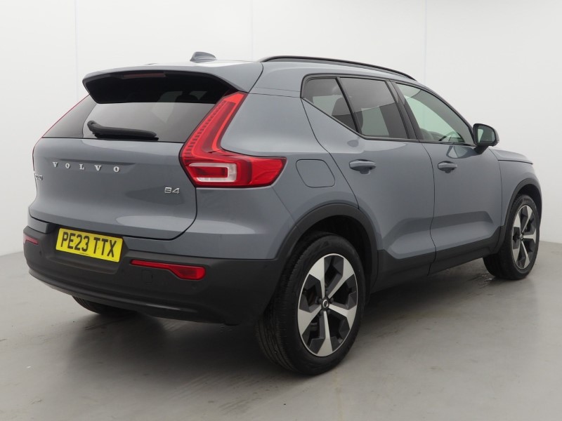 2023 (23) VOLVO XC40 2.0 B4P Ultimate Dark 5dr Auto 5561564