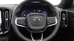 2023 (23) VOLVO XC40 2.0 B4P Ultimate Dark 5dr Auto 5561604
