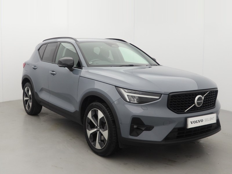 2023 (23) VOLVO XC40 2.0 B4P Ultimate Dark 5dr Auto