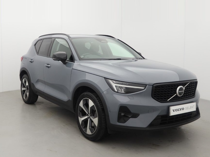 2023 (23) VOLVO XC40 2.0 B4P Ultimate Dark 5dr Auto