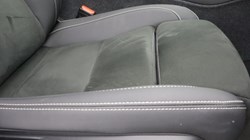 2023 (23) VOLVO XC40 2.0 B4P Ultimate Dark 5dr Auto 5561593