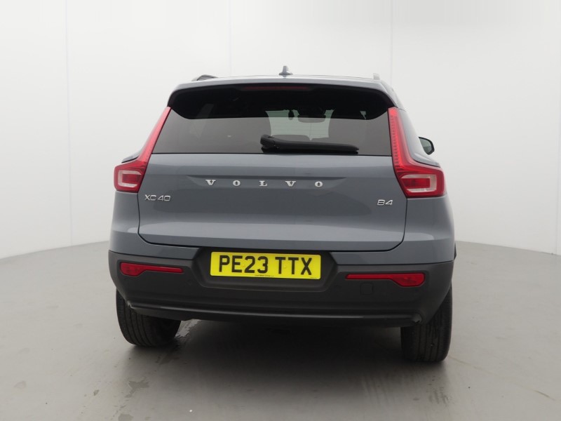 2023 (23) VOLVO XC40 2.0 B4P Ultimate Dark 5dr Auto 5561560