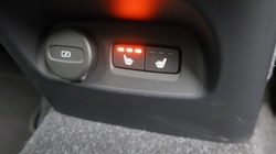 2023 (23) VOLVO XC40 2.0 B4P Ultimate Dark 5dr Auto 5561602
