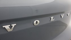 2023 (23) VOLVO XC40 2.0 B4P Ultimate Dark 5dr Auto 5561573