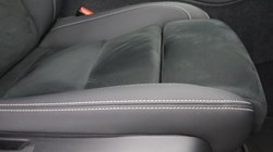 2024 (73) VOLVO XC40 2.0 B4P Plus Dark 5dr Auto 5585633