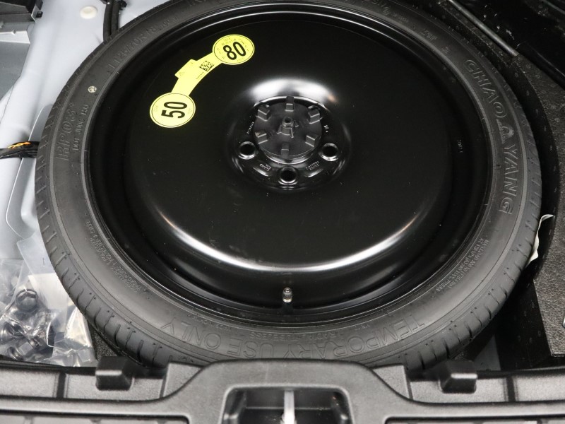 2024 (73) VOLVO XC40 2.0 B4P Plus Dark 5dr Auto 5585618