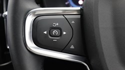 2024 (73) VOLVO XC40 2.0 B4P Plus Dark 5dr Auto 5585645