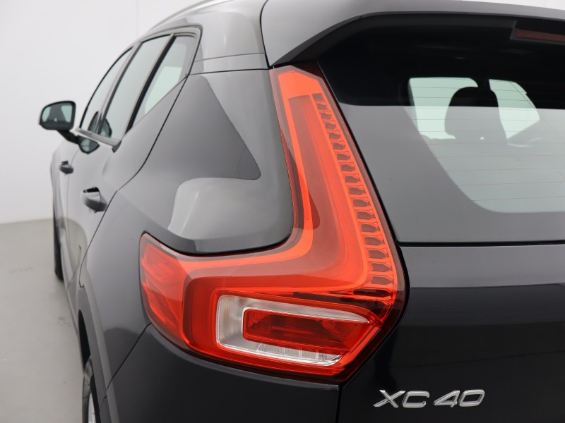 2022 (22) VOLVO XC40 2.0 B3P Core 5dr Auto 5604164