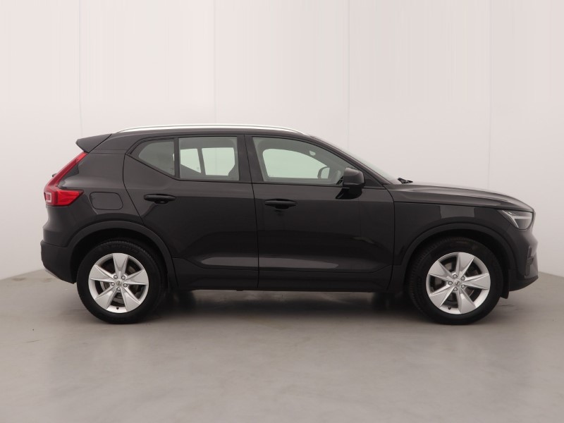 2022 (22) VOLVO XC40 2.0 B3P Core 5dr Auto 5604149