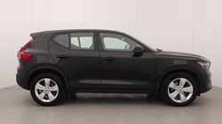 2022 (22) VOLVO XC40 2.0 B3P Core 5dr Auto 5604149