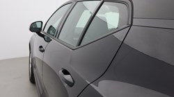 2022 (22) VOLVO XC40 2.0 B3P Core 5dr Auto 5604169