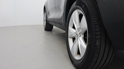 2022 (22) VOLVO XC40 2.0 B3P Core 5dr Auto 5604171