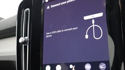 2022 (22) VOLVO XC40 2.0 B3P Core 5dr Auto 5604155