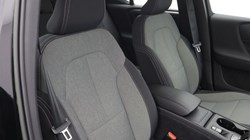 2022 (22) VOLVO XC40 2.0 B3P Core 5dr Auto 5604182