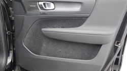 2023 (23) VOLVO XC40 2.0 B3P Ultimate Dark 5dr Auto 5640949
