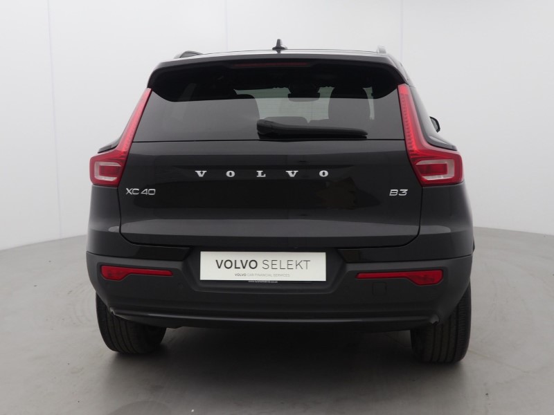 2023 (23) VOLVO XC40 2.0 B3P Ultimate Dark 5dr Auto 5640924