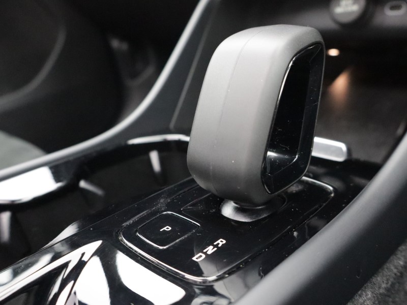 2023 (23) VOLVO XC40 2.0 B3P Ultimate Dark 5dr Auto 5640982